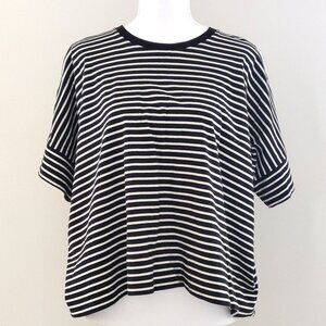 👚 Uniqlo Women’s Black & White Striped T-Shirt - Size S